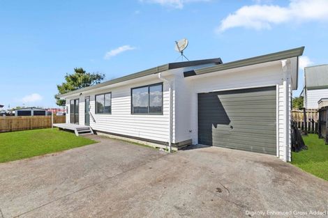 Photo of property in 28 Barneys Farm Road, Clendon Park, Auckland, 2103
