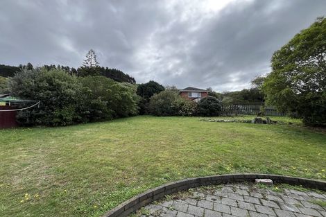 Photo of property in 5 Wakefield Terrace, Tawa, Wellington, 5028
