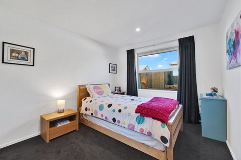 Photo of property in 16 Whitau Place, Marshland, Christchurch, 8083
