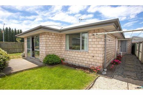 Photo of property in 1/335 Main South Road, Hornby, Christchurch, 8042