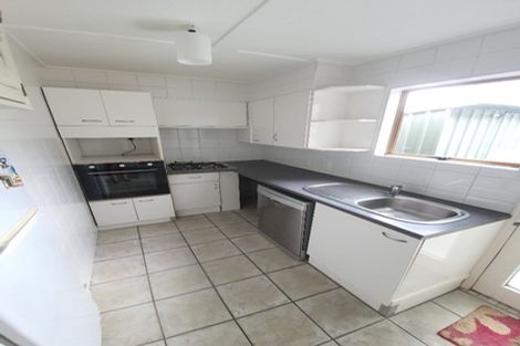 Photo of property in 1/28 Balgowan Terrace, Conifer Grove, Takanini, 2112