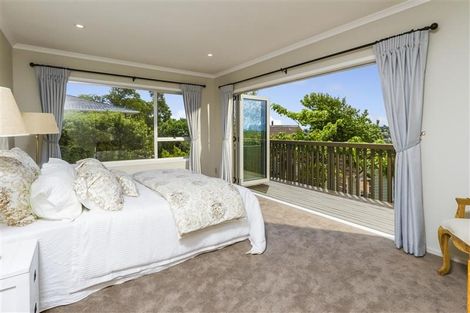 Photo of property in 271 East Coast Road, Mairangi Bay, Auckland, 0630