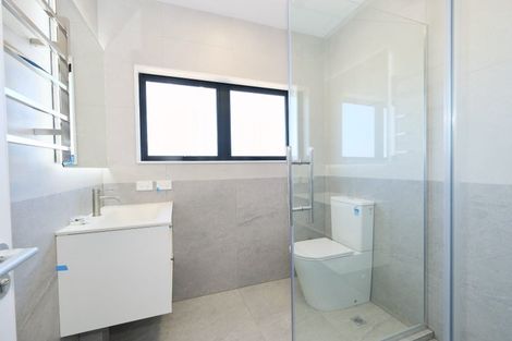 Photo of property in 4 Waimarie Drive, Karaka, 2578