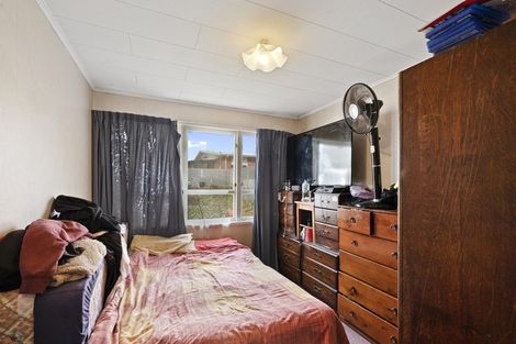 Photo of property in 44 Clifton Drive, Waitara, 4320