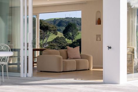 Photo of property in 16 Rangitahi Road, Raglan, 3225