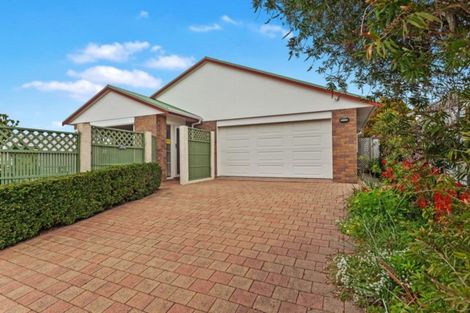 Photo of property in 21 The Glebe, Coastlands, Whakatane, 3120