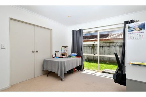 Photo of property in 27a Swanson Road, Henderson, Auckland, 0610