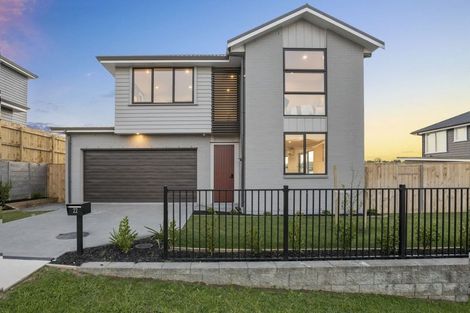 Photo of property in 22 Symes Drive, Red Beach, 0932