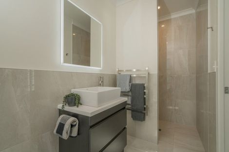 Photo of property in 35 Awatea Drive, Whitianga, 3510