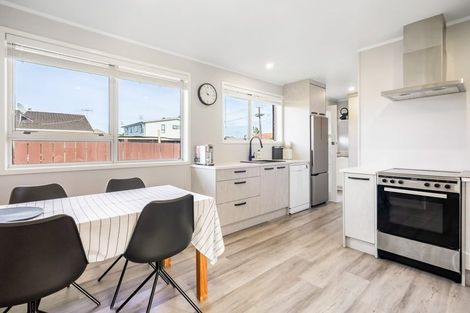 Photo of property in 2/247 Saint George Street, Papatoetoe, Auckland, 2025