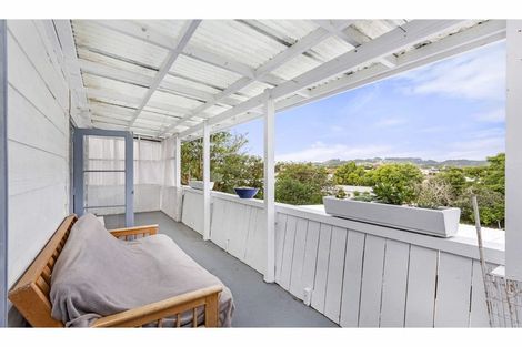 Photo of property in 70 Wainui Road, Raglan, 3225