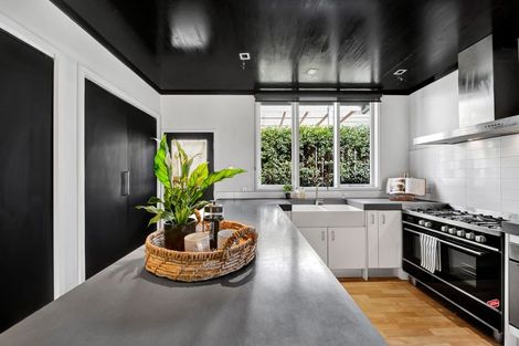 Photo of property in 59 Doralto Road, Frankleigh Park, New Plymouth, 4310