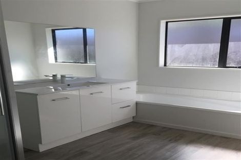 Photo of property in 9a Princess Maria Place, Massey, Auckland, 0614