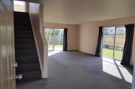 Photo of property in 14 Gina Avenue, Ranui, Auckland, 0612