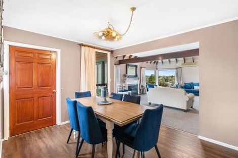 Photo of property in 27 Kawiu Road, Levin, 5510