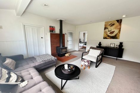 Photo of property in 35 Cornwall Road, Lyttelton, 8082