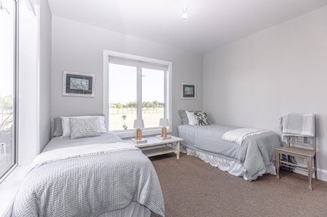 Photo of property in 104 White Rock Road, Martinborough, 5781