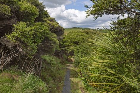 Photo of property in 1615 Whaanga Road, Raglan, 3296