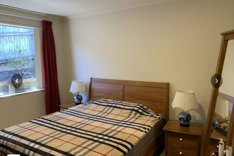 Photo of property in 10 Nimstedt Avenue, Oteha, Auckland, 0632