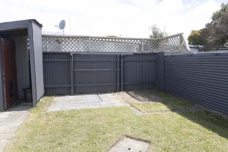Photo of property in 26 Escort Grove, Awapuni, Palmerston North, 4412