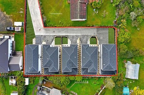 Photo of property in 240b Whitney Street, Blockhouse Bay, Auckland, 0600