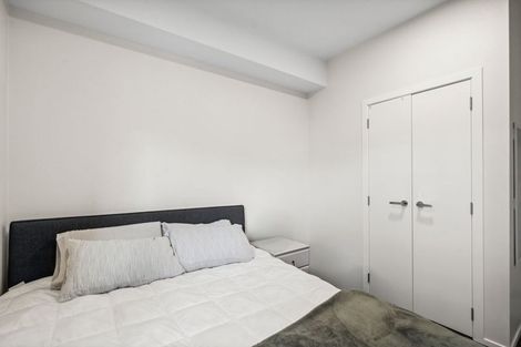 Photo of property in 8 Atkinson Street, Newlands, Wellington, 6037