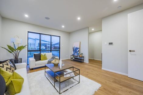 Photo of property in 12 Cutfield Lane, Kumeu, 0810