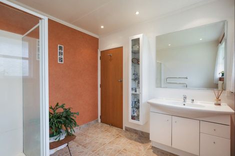 Photo of property in 20 Sunnyview Drive, Brown Owl, Upper Hutt, 5018