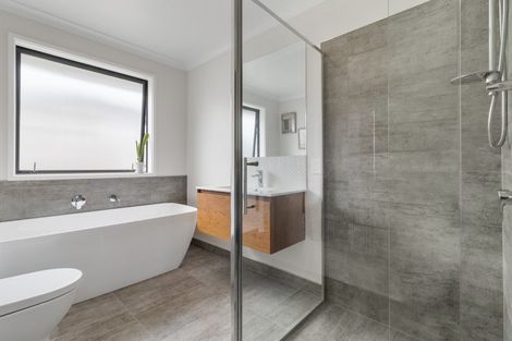 Photo of property in 74 Bert Wall Drive, Omokoroa, 3114