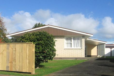 Photo of property in 1 Sutherland Crescent, Westbrook, Palmerston North, 4412