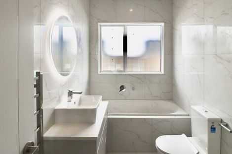 Photo of property in 21 Woven Place, Karaka, Papakura, 2113