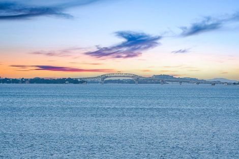 Photo of property in 67 Harbour View Road, Te Atatu Peninsula, Auckland, 0610