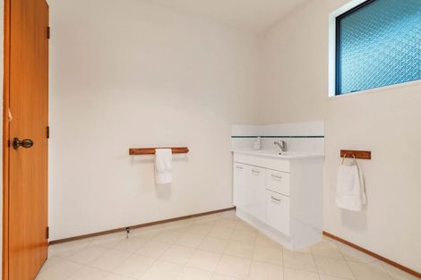 Photo of property in 50b Mcmaster Street, Greytown, 5712