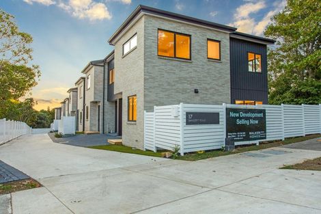 Photo of property in 17 Sandspit Road, Waiuku, 2123