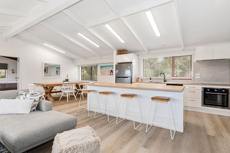 Photo of property in 1951 Cove Road, Mangawhai, Kaiwaka, 0573