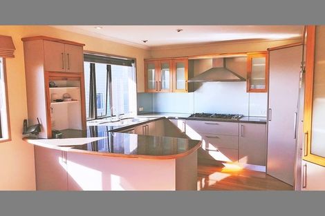 Photo of property in 17a Grassways Avenue, Pakuranga, Auckland, 2010