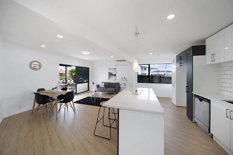 Photo of property in 44 Harwood Crescent, Otara, Auckland, 2023