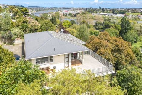 Photo of property in 23 Wairere Road, Bastia Hill, Whanganui, 4500