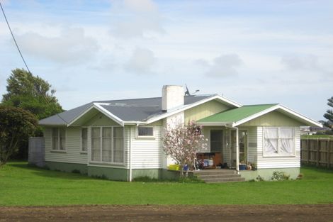 Photo of property in 69 Leslie Street, Waitara, 4320