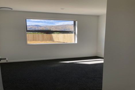 Photo of property in 18 Brewster Crescent, Lake Hawea, 9382