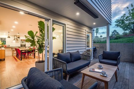 Photo of property in 55 Tui Glen Road, Birkenhead, Auckland, 0626