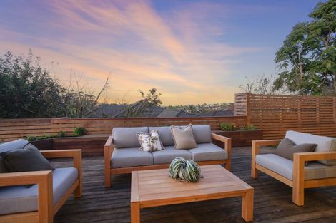 Photo of property in 41 Sapperton Drive, Henderson, Auckland, 0612