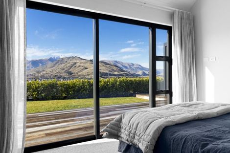 Photo of property in Kawarau Heights, 15 Kawarau Heights Boulevard, Lake Hayes, Queenstown, 9304