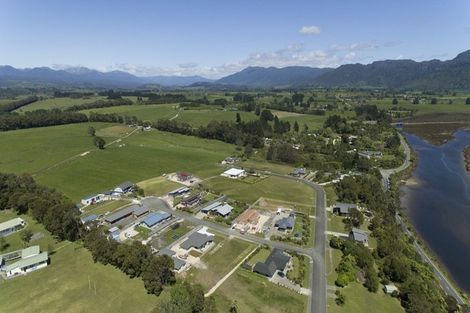 Photo of property in 48 Ruataniwha Drive, Collingwood, 7073