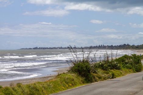 Photo of property in 121 The Parade, Paekakariki, 5034