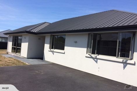 Photo of property in 218 Wainoni Road, Avondale, Christchurch, 8061