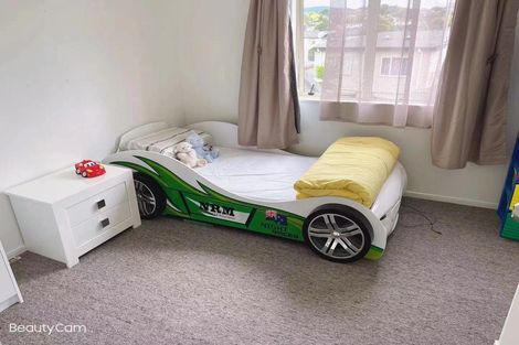 Photo of property in 41 Seymour Road, Sunnyvale, Auckland, 0612