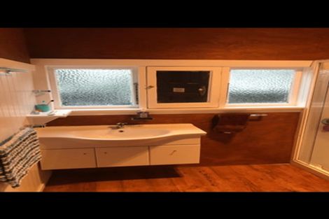 Photo of property in 216 Riccarton Road, Riccarton, Christchurch, 8041