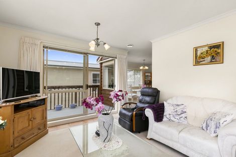 Photo of property in 102a Parkvale Road, Karori, Wellington, 6012