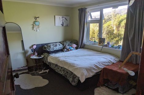 Photo of property in 30 Durham Crescent, Fairfield, Lower Hutt, 5011